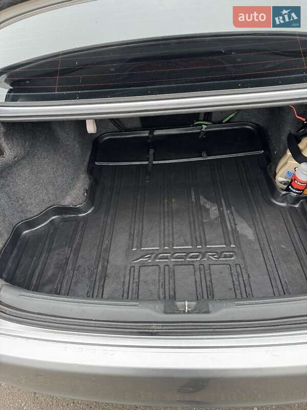 Седан Honda Accord 2004 в Кривом Роге фото 7 Седан Honda Accord 2004 в Кривом Роге