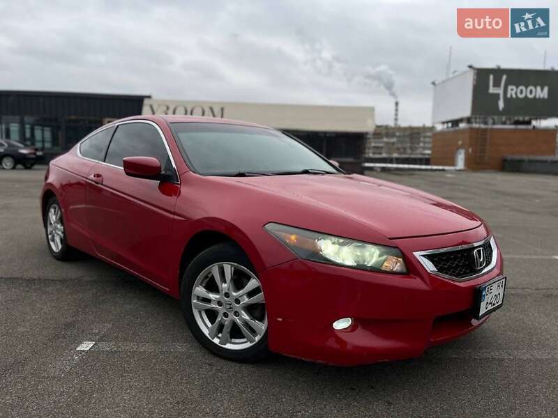 Купе Honda Accord 2008 в Киеве