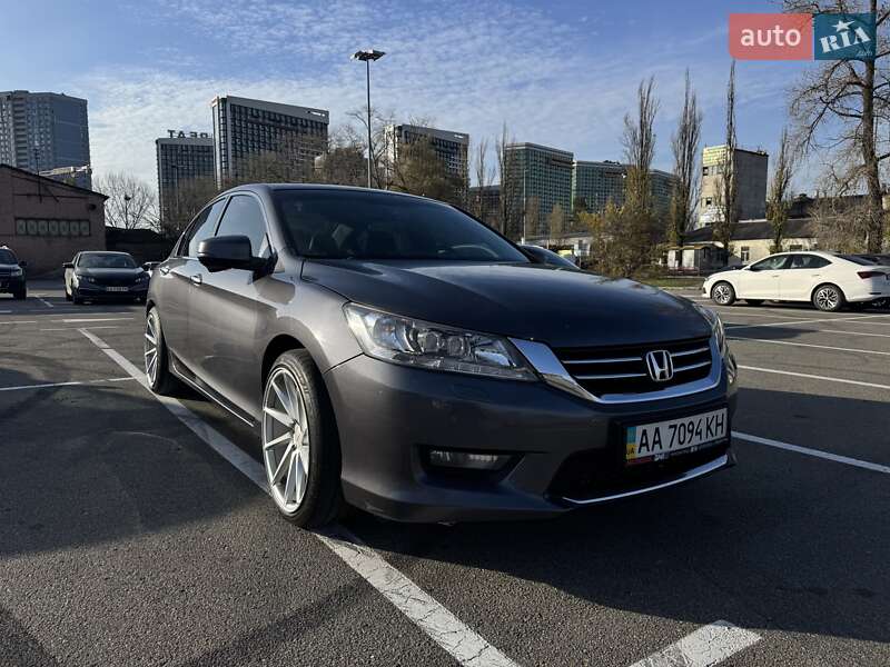Седан Honda Accord 2013 в Киеве фото 4 Седан Honda Accord 2013 в Киеве