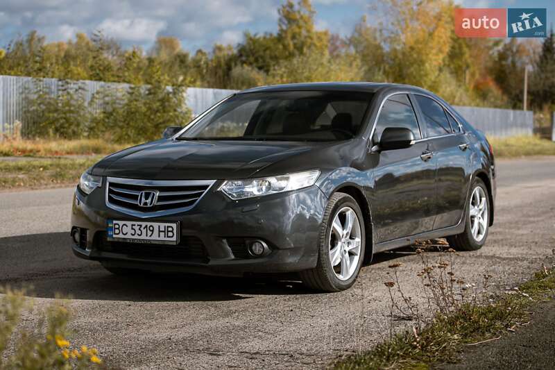 Седан Honda Accord 2012 в Львове