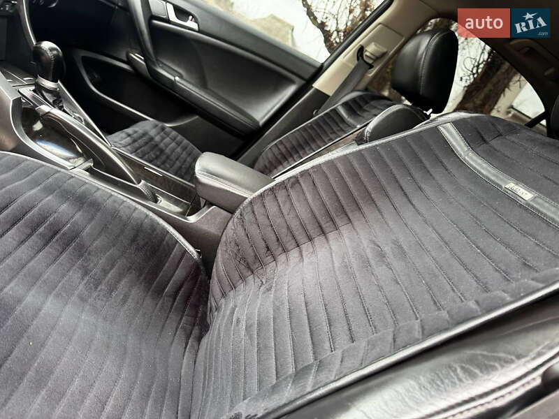 Седан Honda Accord 2012 в Ахтырке