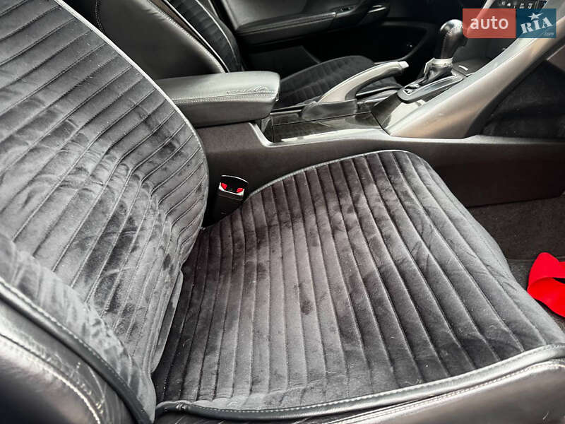 Седан Honda Accord 2012 в Ахтырке