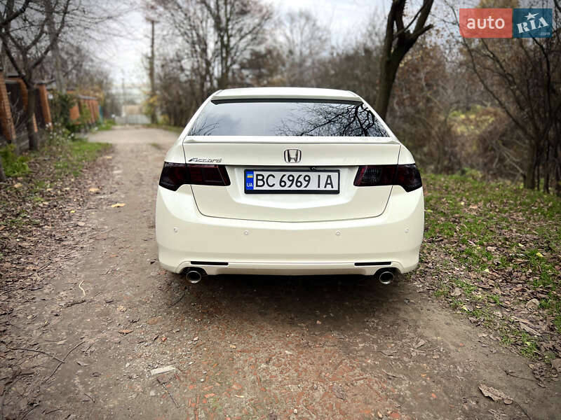 Седан Honda Accord 2010 в Львові