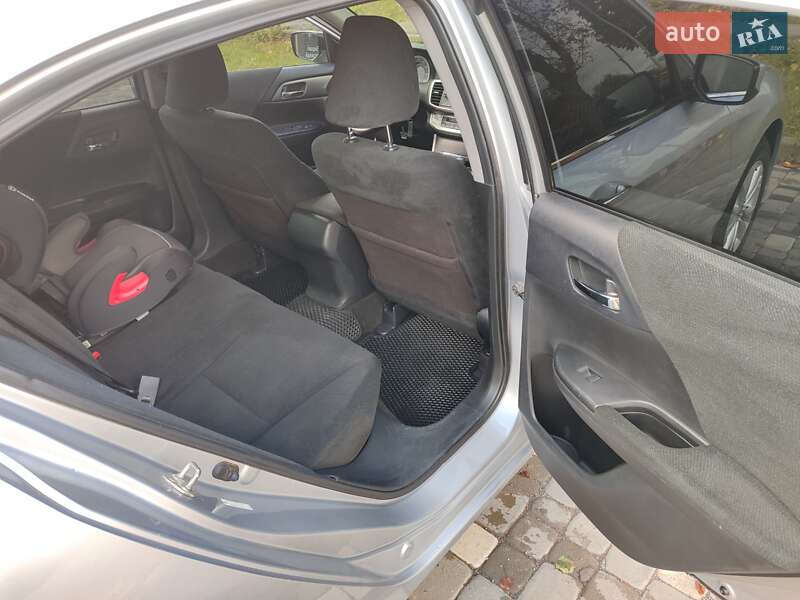 Седан Honda Accord 2013 в Тульчине