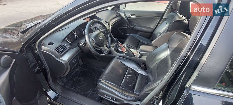 Седан Honda Accord 2010 в Запоріжжі