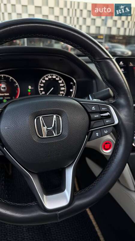 Седан Honda Accord 2018 в Одессе