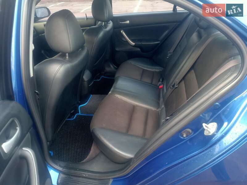 Седан Honda Accord 2004 в Чернігові