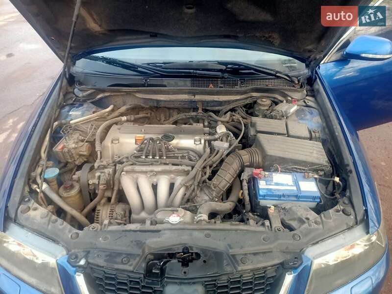 Седан Honda Accord 2004 в Чернігові