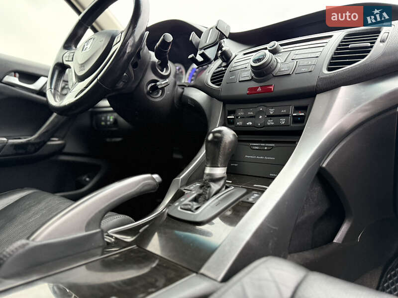 Седан Honda Accord 2011 в Киеве