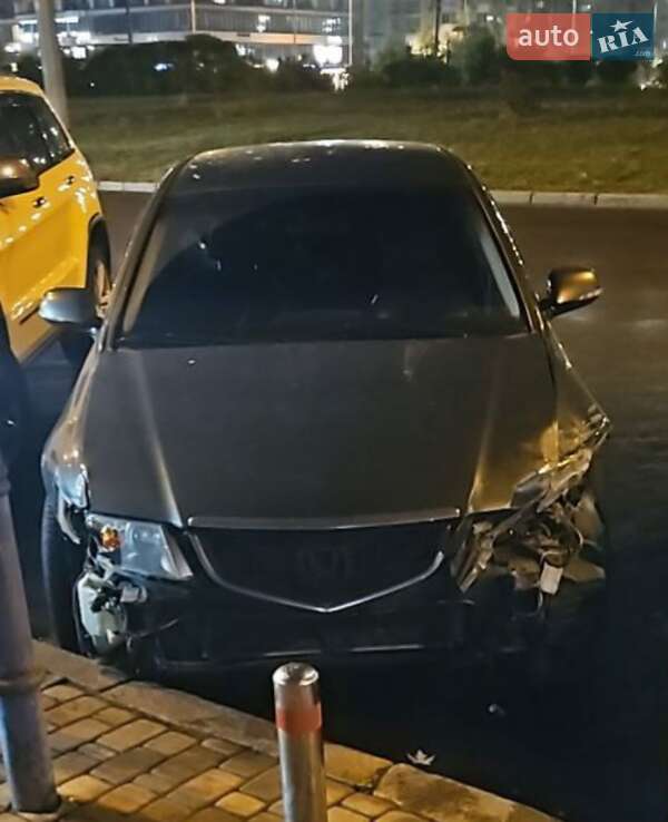 Седан Honda Accord 2005 в Киеве