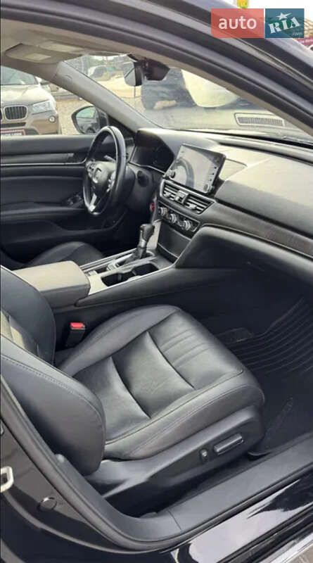 Седан Honda Accord 2019 в Кропивницком