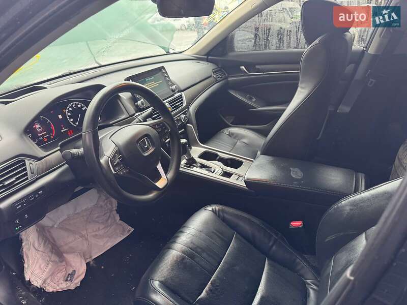 Седан Honda Accord 2018 в Львове