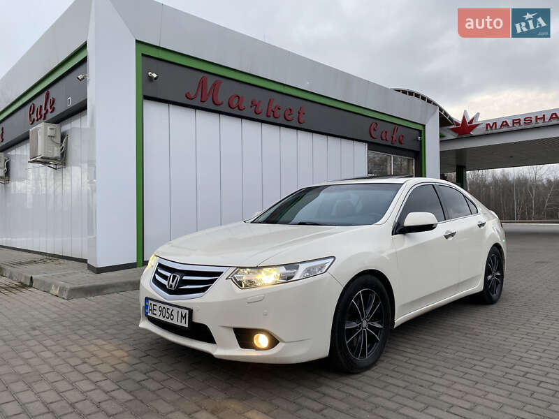 Седан Honda Accord 2011 в Полтаві