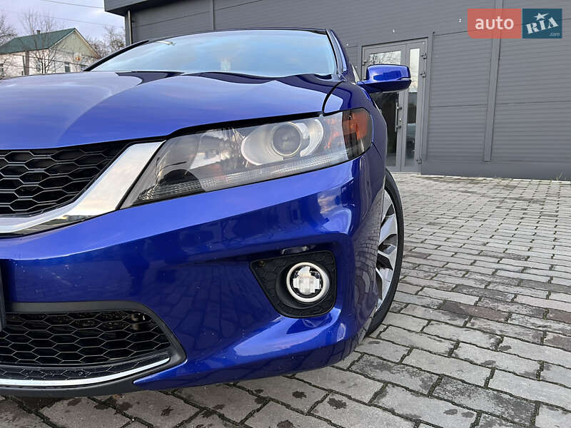 Купе Honda Accord 2012 в Малине