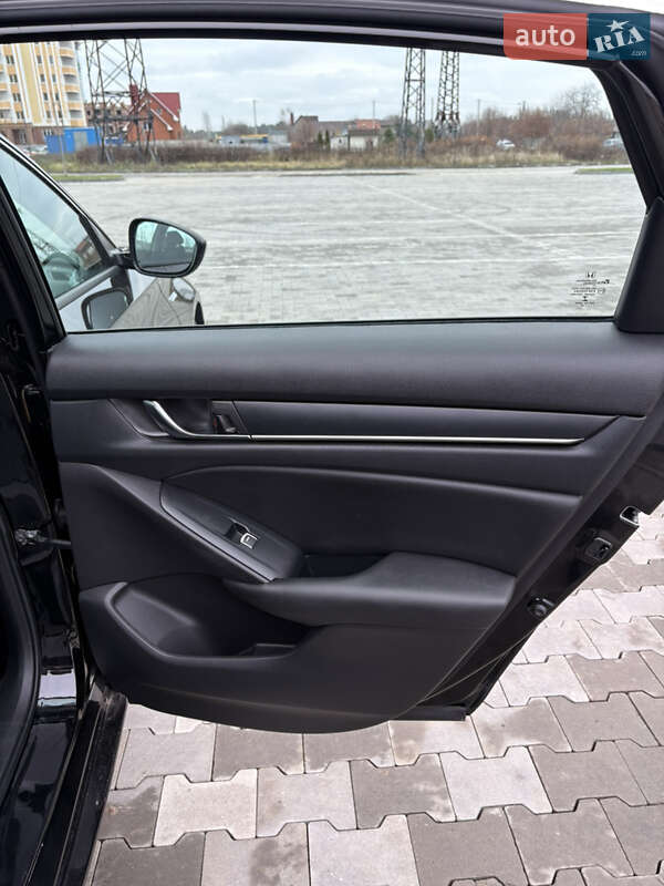 Седан Honda Accord 2020 в Буче