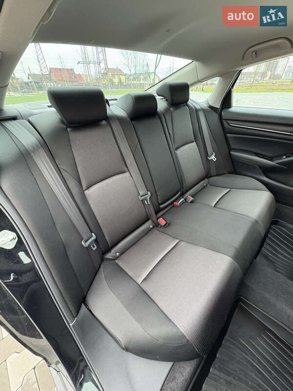 Седан Honda Accord 2020 в Буче