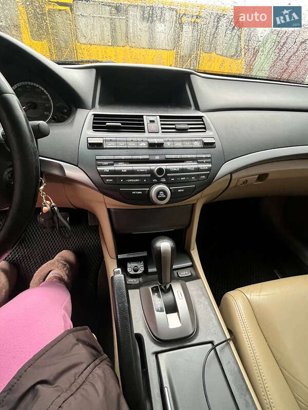 Купе Honda Accord 2008 в Києві