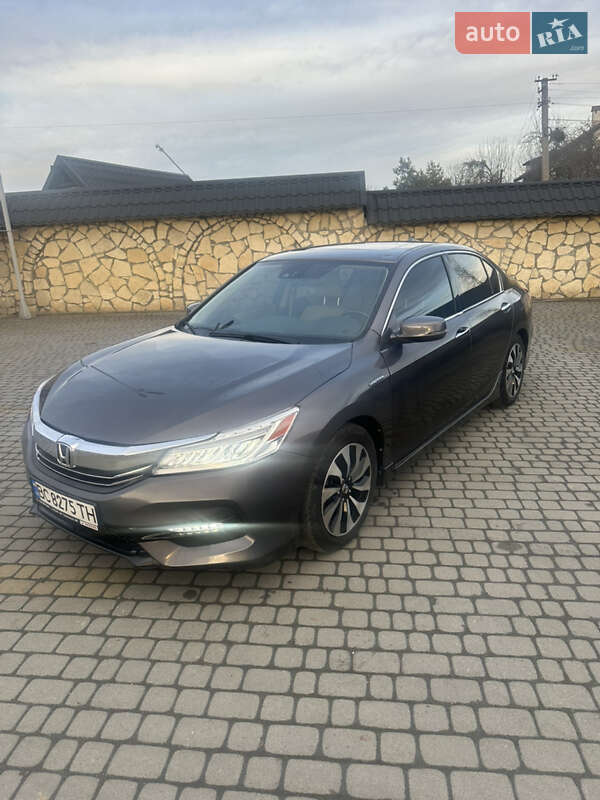 Седан Honda Accord 2016 в Львове
