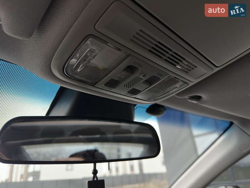 Купе Honda Accord 2013 в Киеве фото 22 Купе Honda Accord 2013 в Киеве