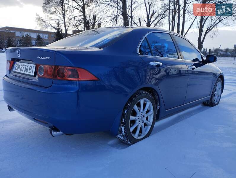 Седан Honda Accord 2004 в Бурині