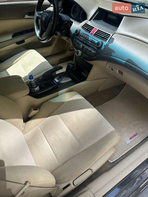 Седан Honda Accord 2008 в Дніпрі