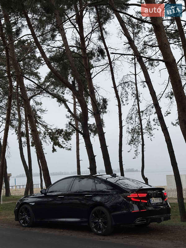 Седан Honda Accord 2018 в Черкасах