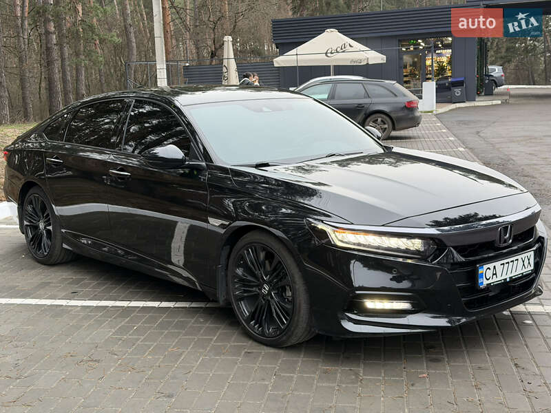 Седан Honda Accord 2018 в Черкасах