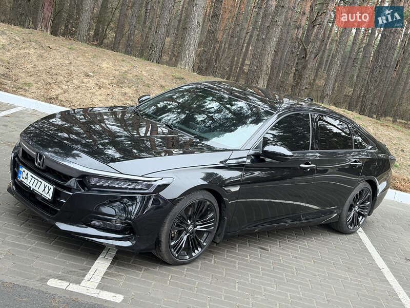 Седан Honda Accord 2018 в Черкасах