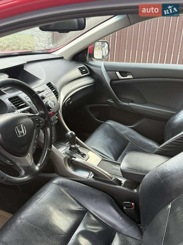 Седан Honda Accord 2010 в Дрогобичі