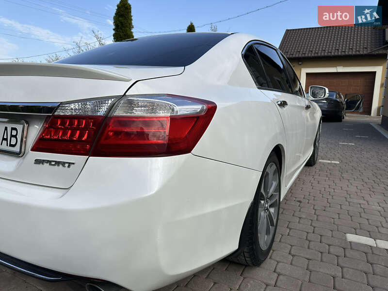 Седан Honda Accord 2013 в Косові