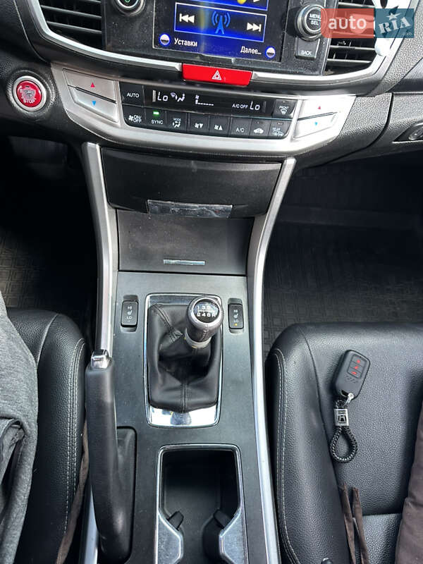 Седан Honda Accord 2013 в Косові