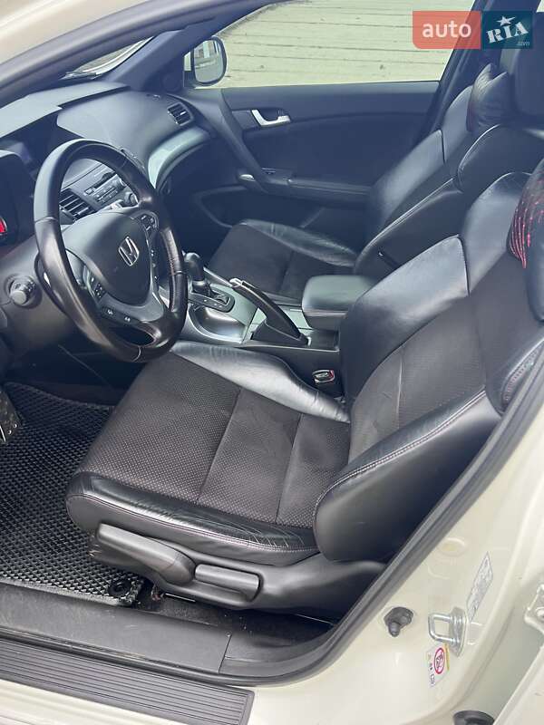 Седан Honda Accord 2011 в Херсоні