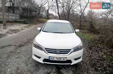 Седан Honda Accord 2015 в Каменском