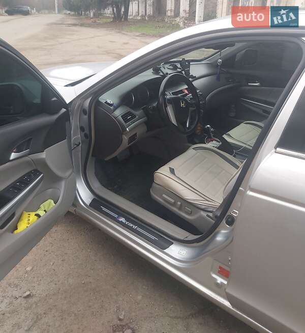 Седан Honda Accord 2008 в Киеве