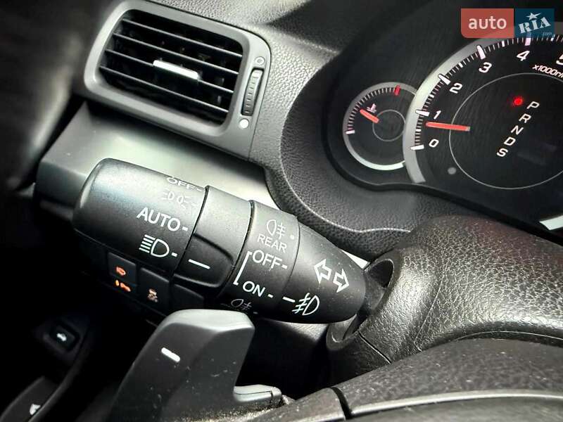 Седан Honda Accord 2011 в Києві