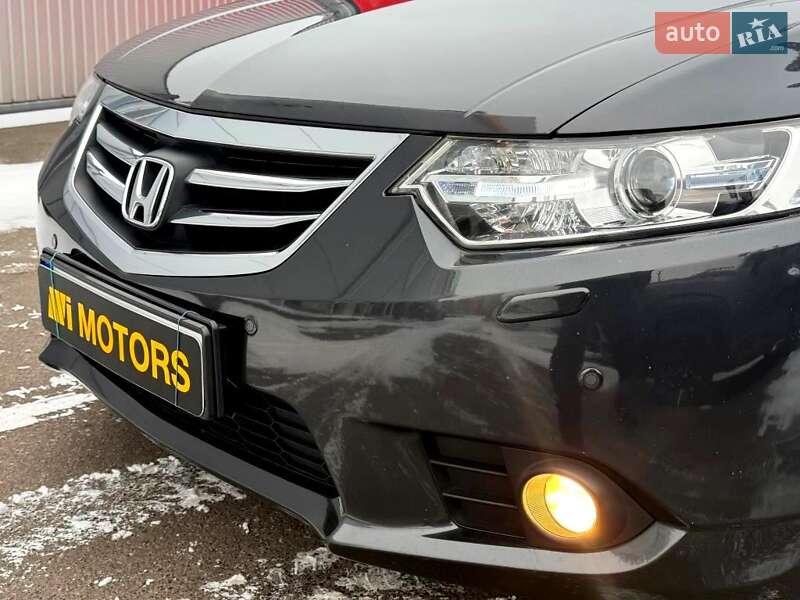 Седан Honda Accord 2011 в Києві