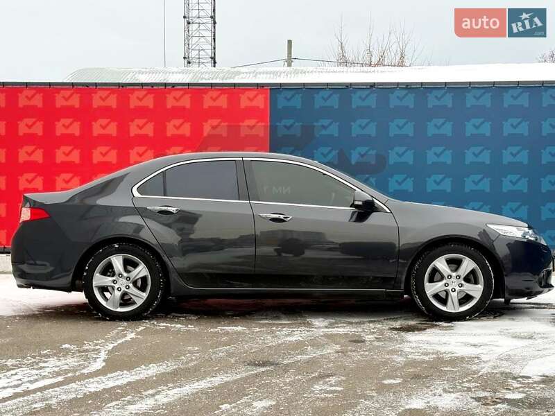 Седан Honda Accord 2011 в Києві