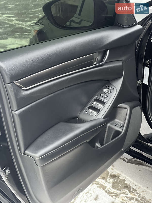 Седан Honda Accord 2022 в Вінниці