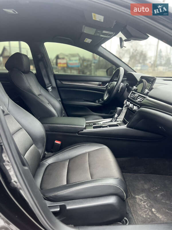 Седан Honda Accord 2022 в Вінниці