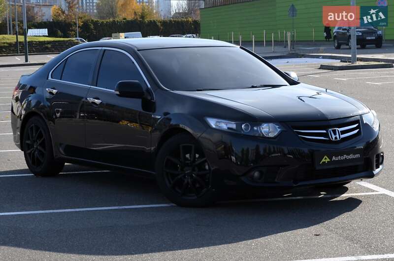 Седан Honda Accord 2012 в Києві