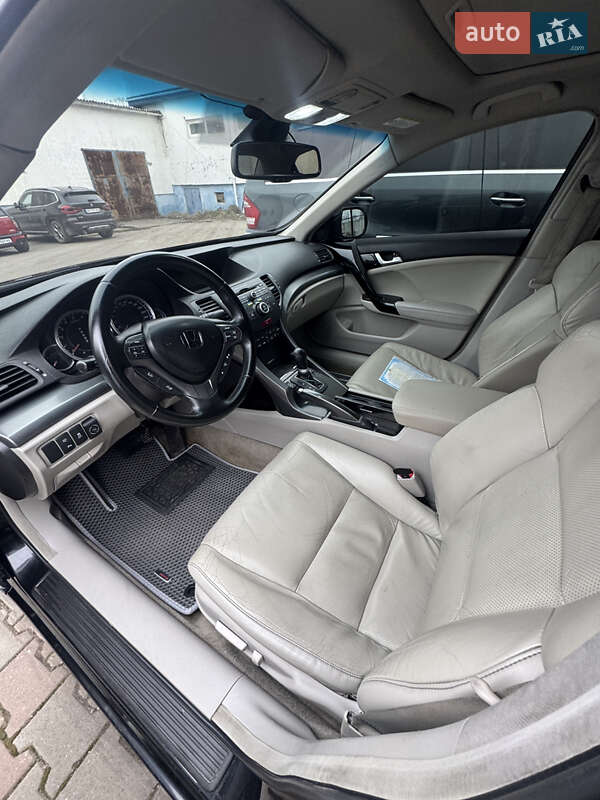 Седан Honda Accord 2011 в Одессе