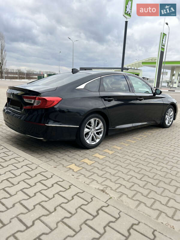 Седан Honda Accord 2018 в Софіївській Борщагівці