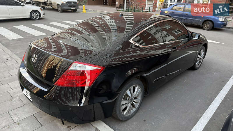 Купе Honda Accord 2008 в Киеве