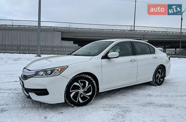 Седан Honda Accord 2016 в Киеве