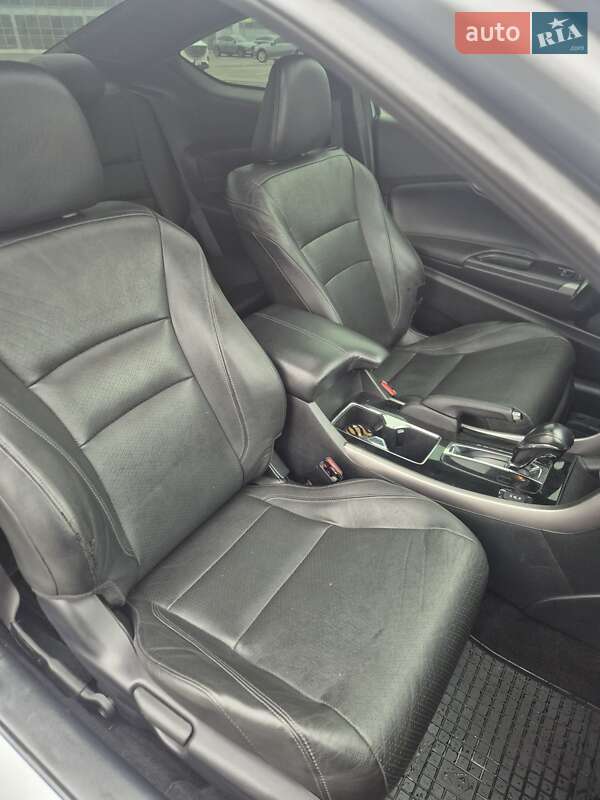 Купе Honda Accord 2016 в Києві фото 23 Купе Honda Accord 2016 в Києві