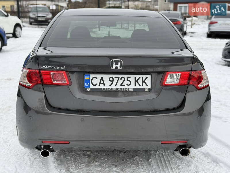 Седан Honda Accord 2008 в Умані