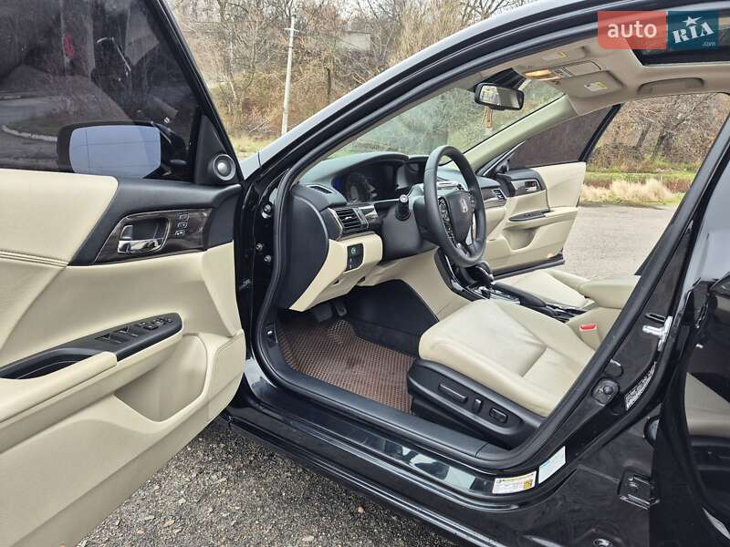 Седан Honda Accord 2016 в Днепре фото 5 Седан Honda Accord 2016 в Днепре