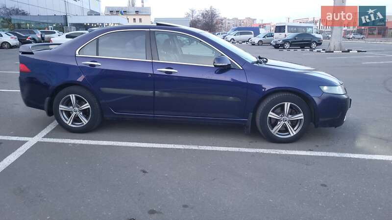 Седан Honda Accord 2004 в Белгороде-Днестровском