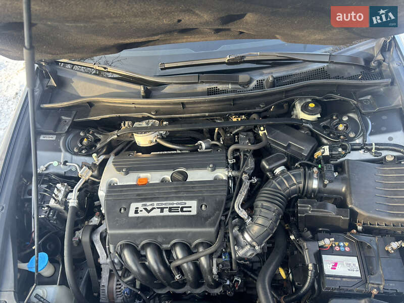 Седан Honda Accord 2008 в Славянске