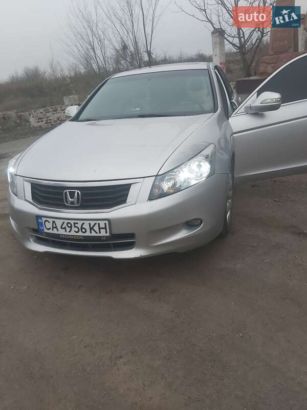 Седан Honda Accord 2008 в Киеве